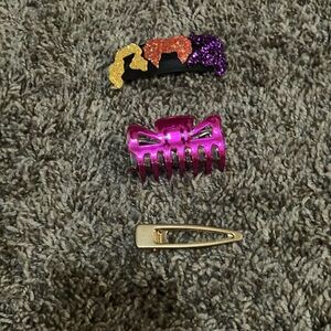 Hair clips